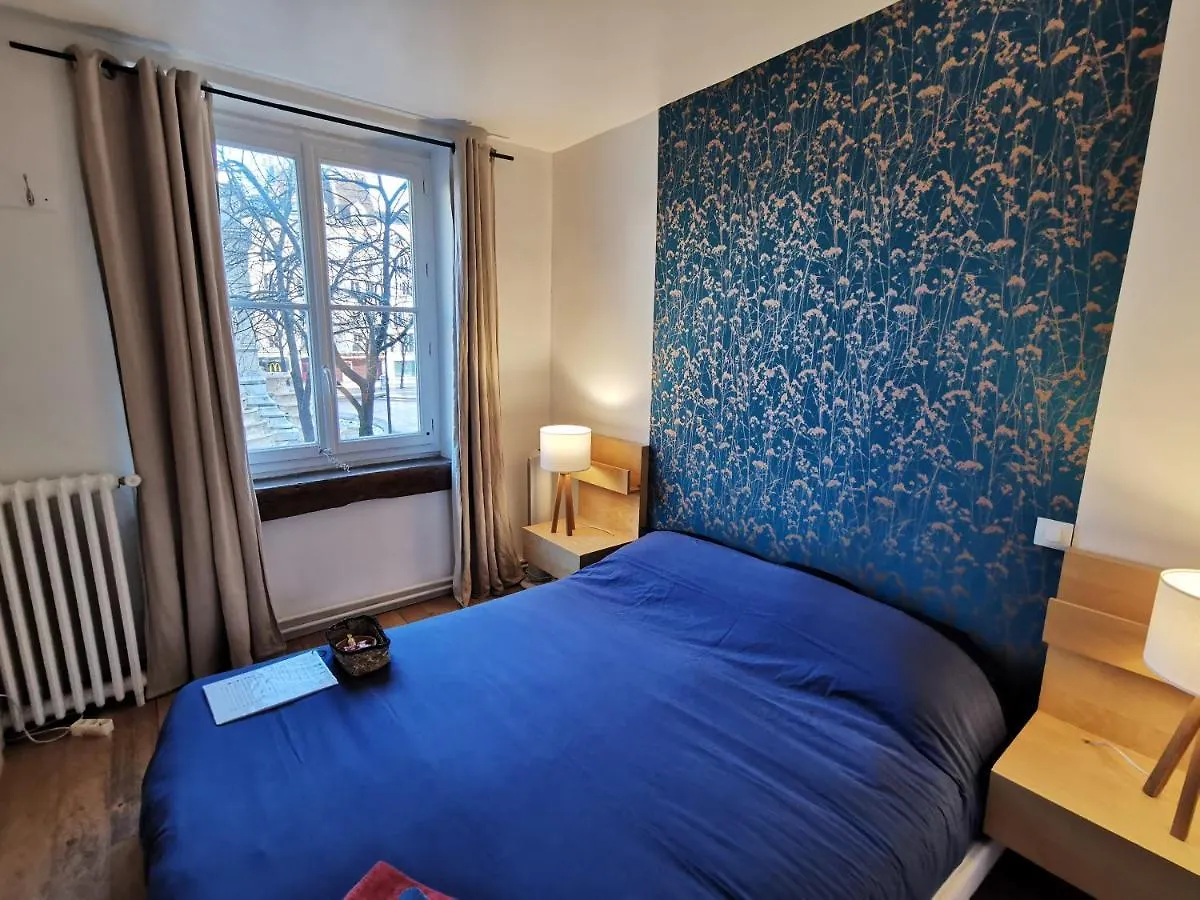 Central & Nice ! 3 Bedrooms, 2 Bathrooms París